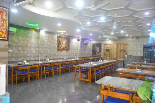 hotel the corbett vansh second unit