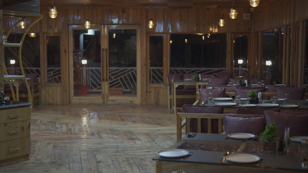 the golden castle hotels