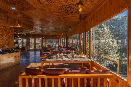 the golden castle hotels