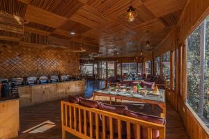 the golden castle hotels