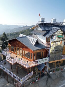 the golden castle hotels