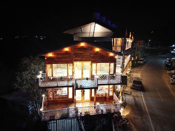 the golden castle hotels