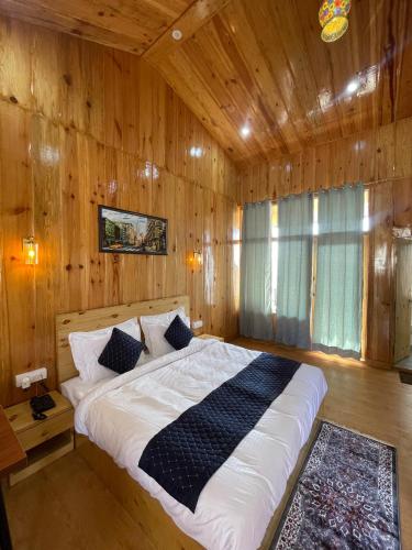 The Golden Castle Hotels,,3 star