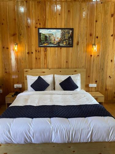 The Golden Castle Hotels,,3 star