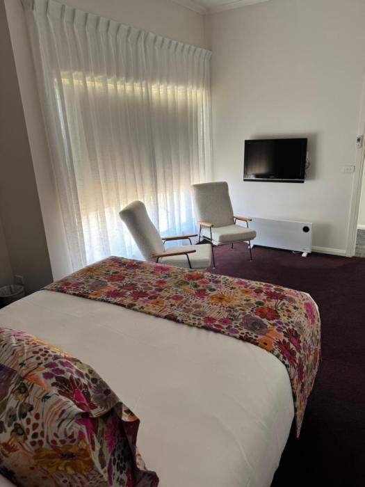 american hotel creswick