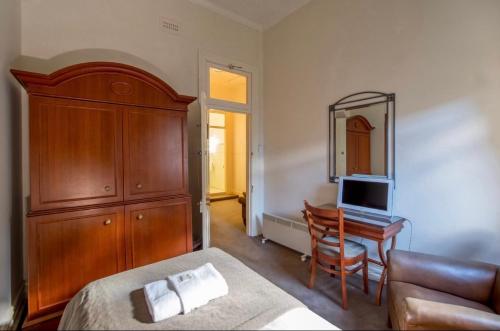 american hotel creswick