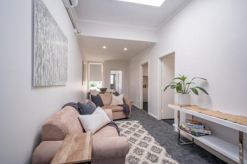 american hotel creswick