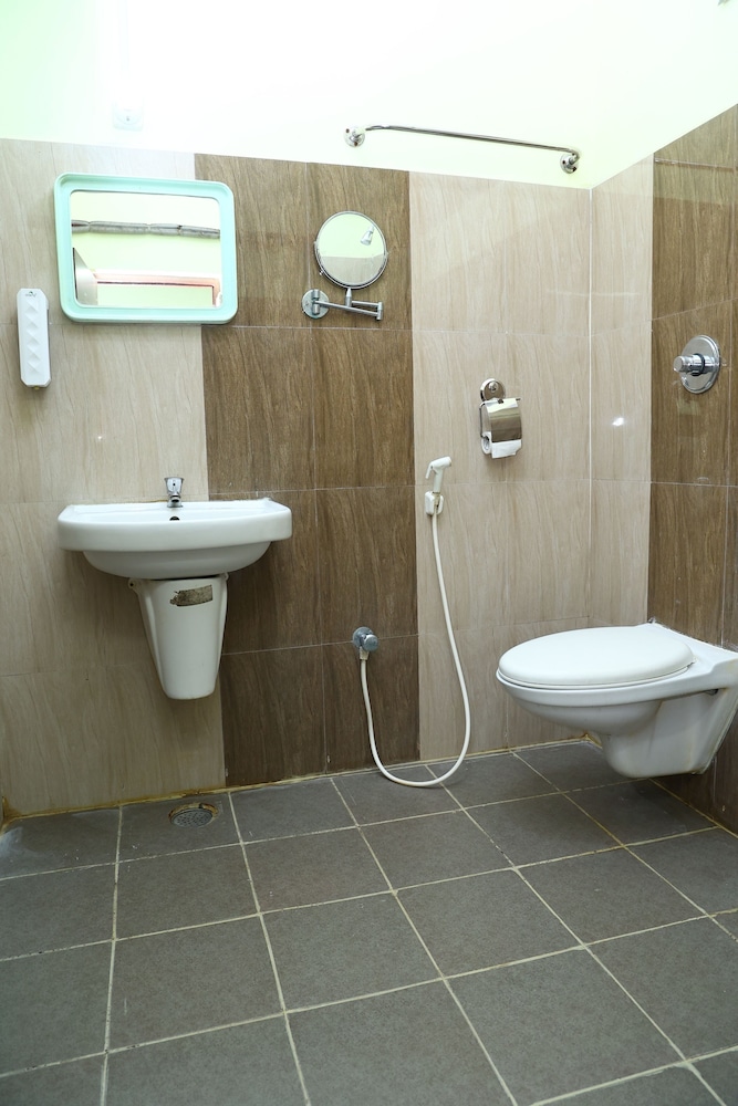 sri sapthagiri lodge