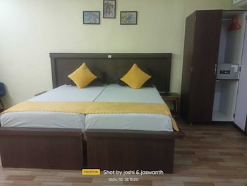 sri sapthagiri lodge