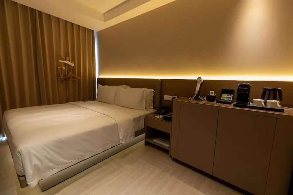 landison hotel penang