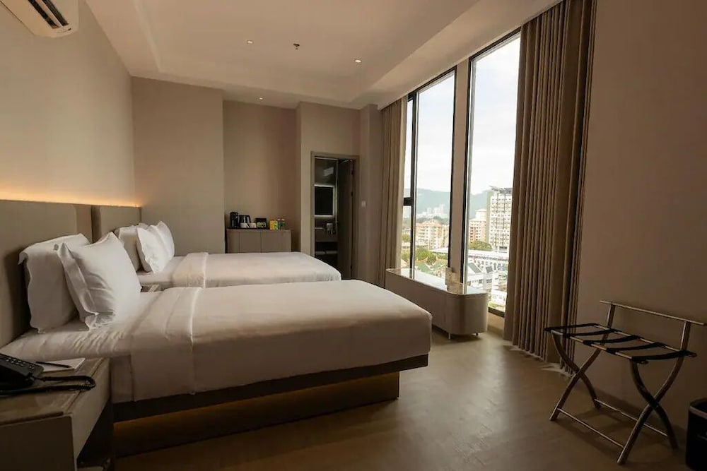 landison hotel penang