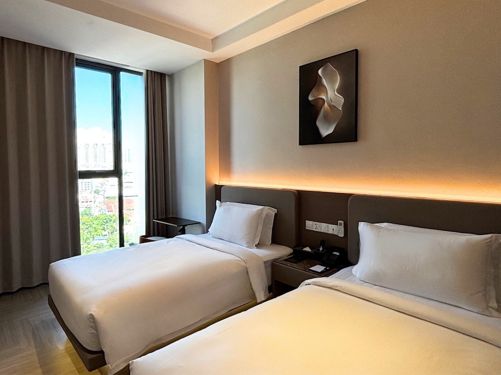landison hotel penang