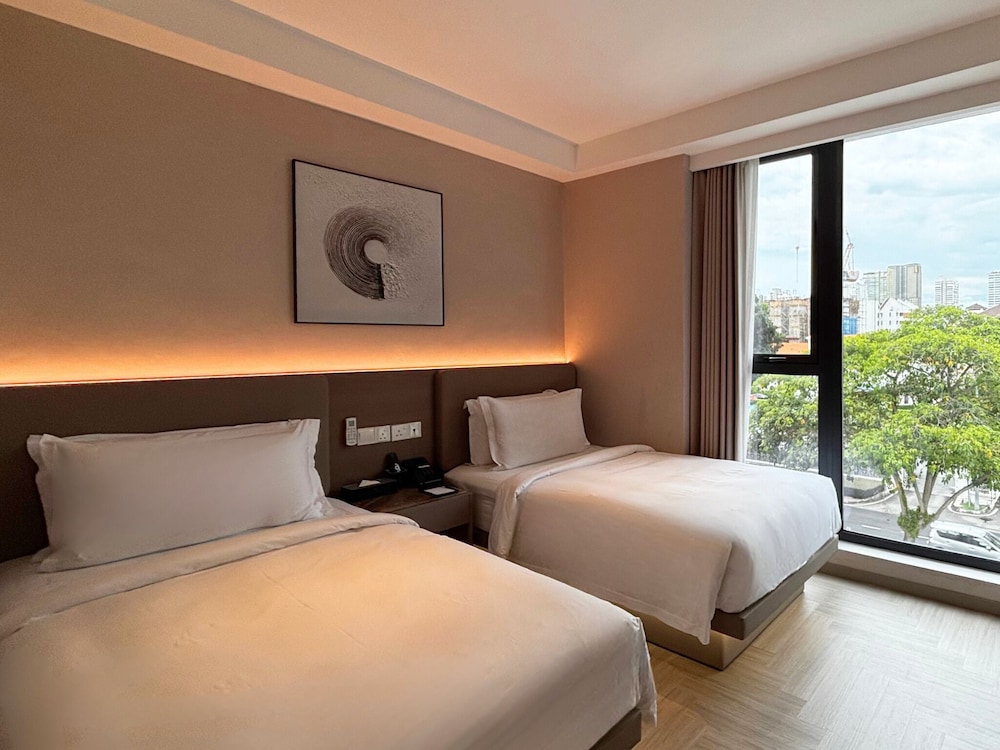 landison hotel penang