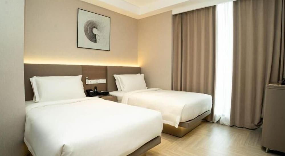 landison hotel penang