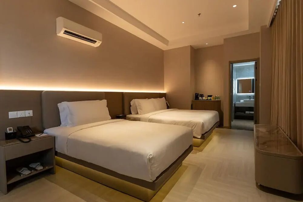 landison hotel penang
