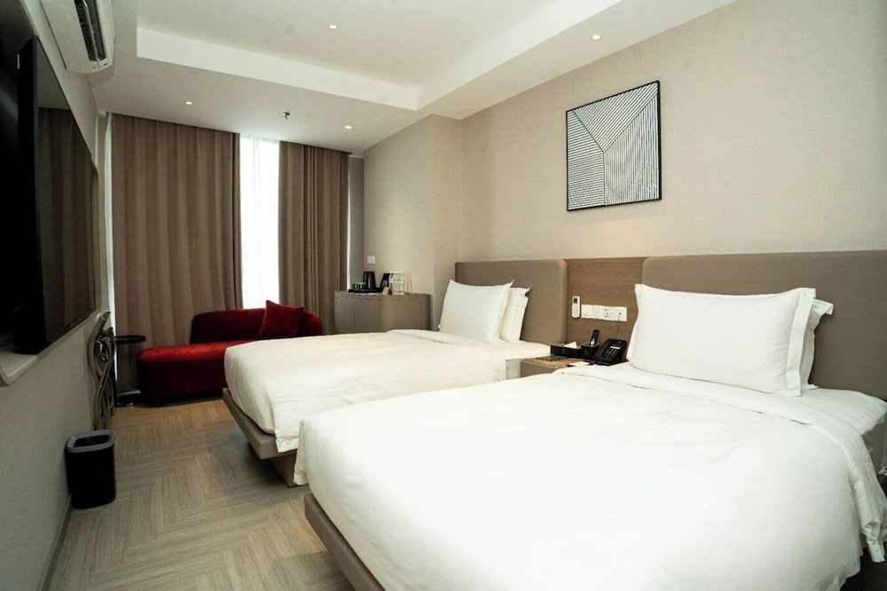 landison hotel penang