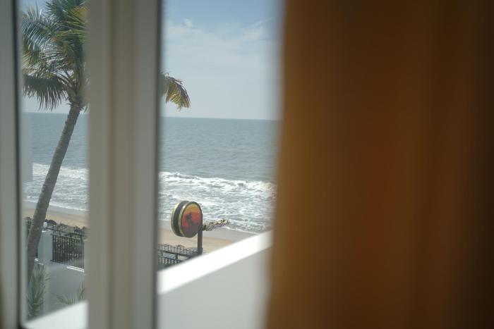 golden sands cherai