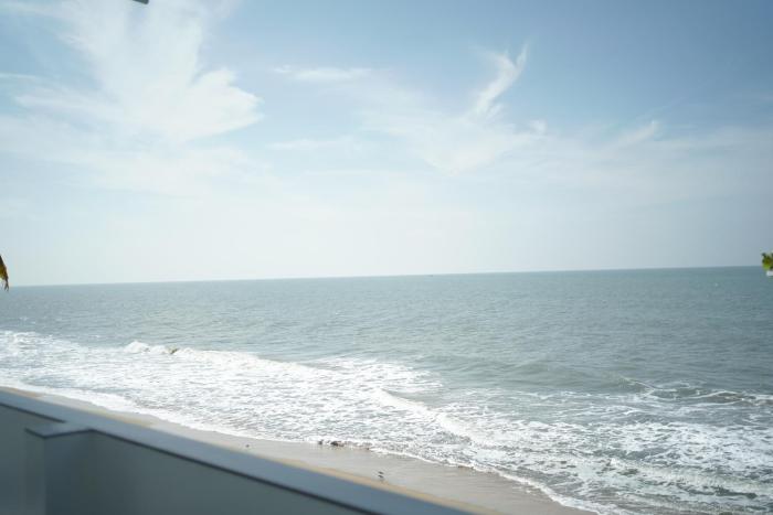 golden sands cherai