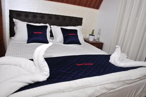 kudaram county resort