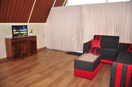 kudaram county resort