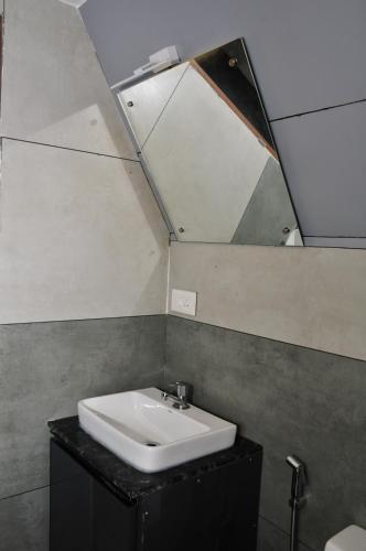 kudaram county resort