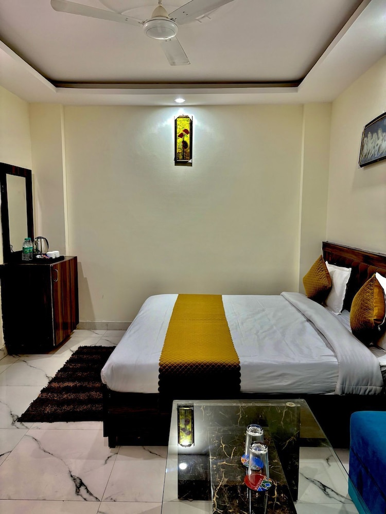 hotel royal central haridwar