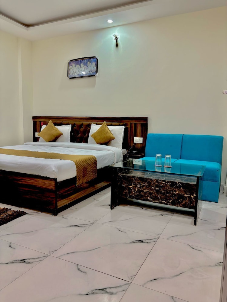 hotel royal central haridwar