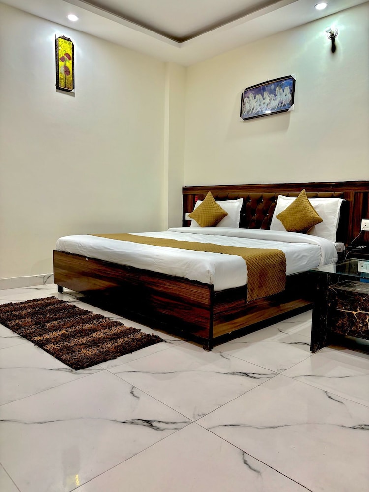 hotel royal central haridwar