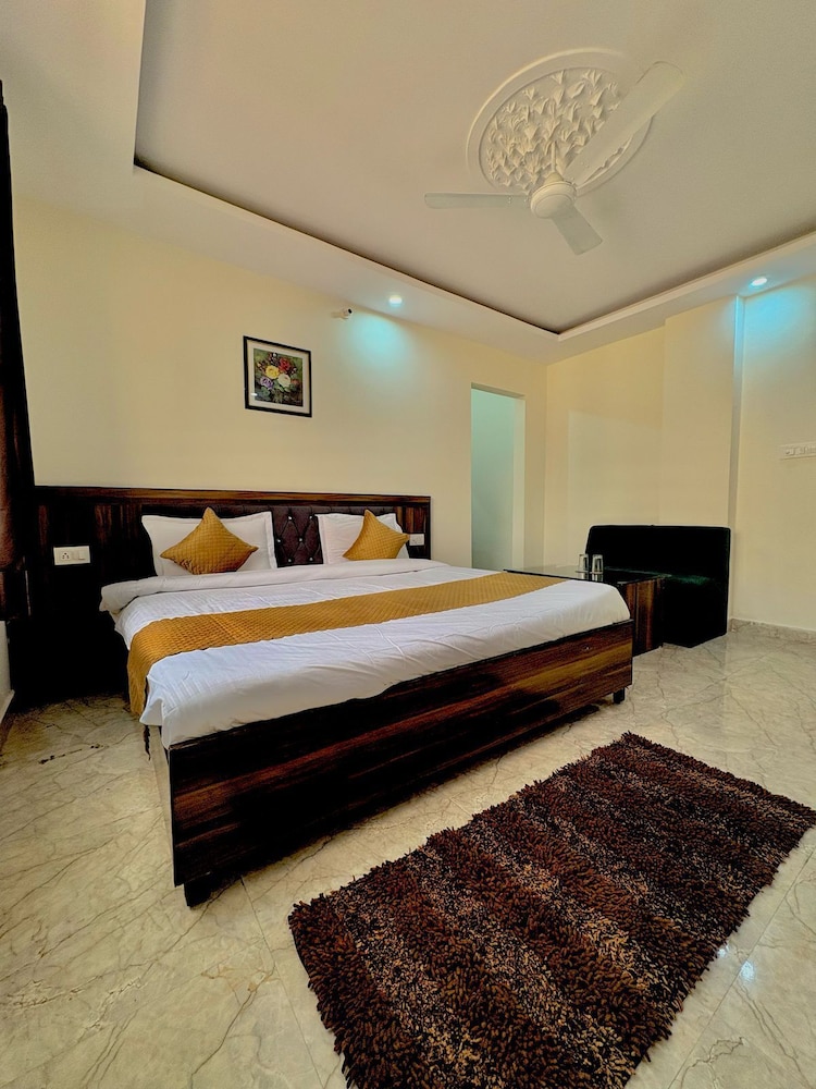 hotel royal central haridwar