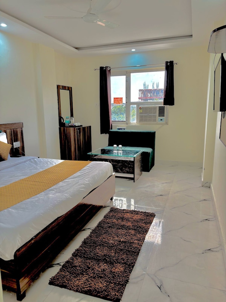 hotel royal central haridwar