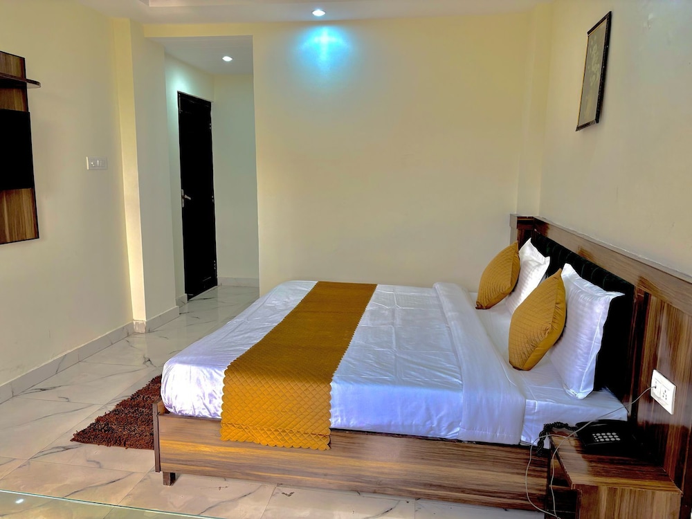 hotel royal central haridwar