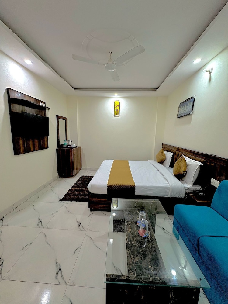 hotel royal central haridwar