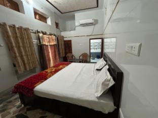 shri bade hanuman mandir guest house