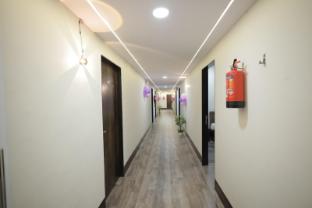 the grand vinayak hotel