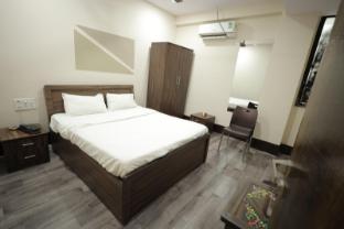 the grand vinayak hotel