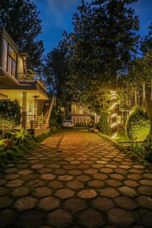 thavika silverwood residence yelagiri