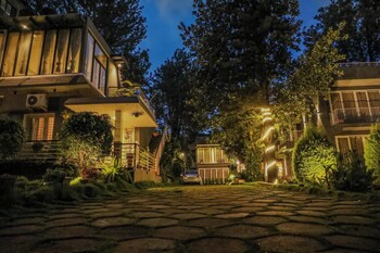 thavika silverwood residence yelagiri