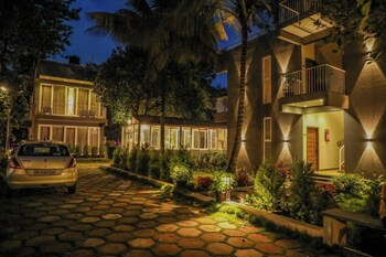 thavika silverwood residence yelagiri