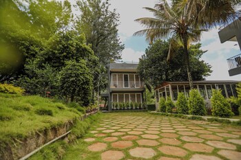 thavika silverwood residence yelagiri