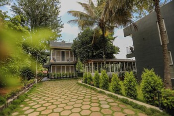 thavika silverwood residence yelagiri