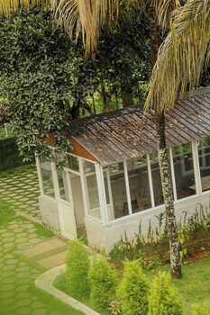 thavika silverwood residence yelagiri
