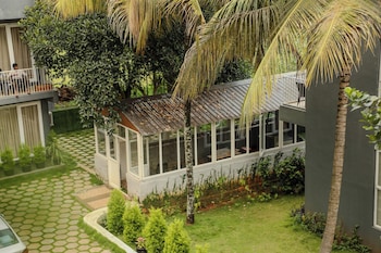 thavika silverwood residence yelagiri