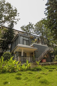 thavika silverwood residence yelagiri