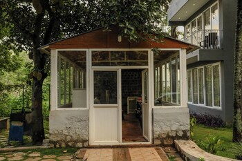 thavika silverwood residence yelagiri