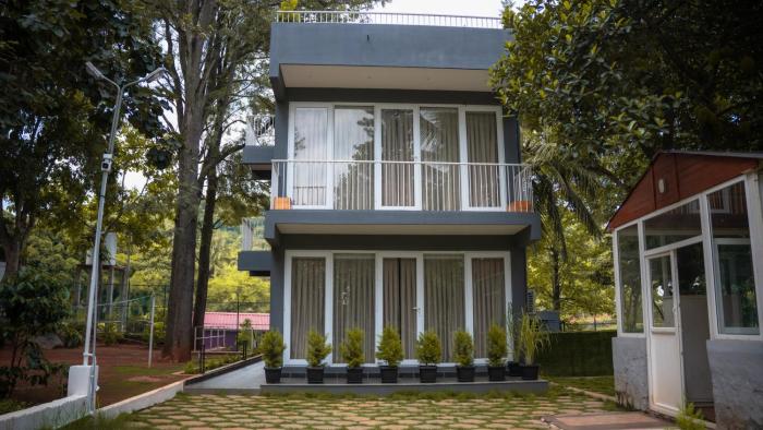 thavika silverwood residence yelagiri