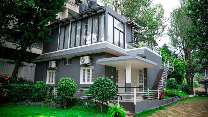 thavika silverwood residence yelagiri