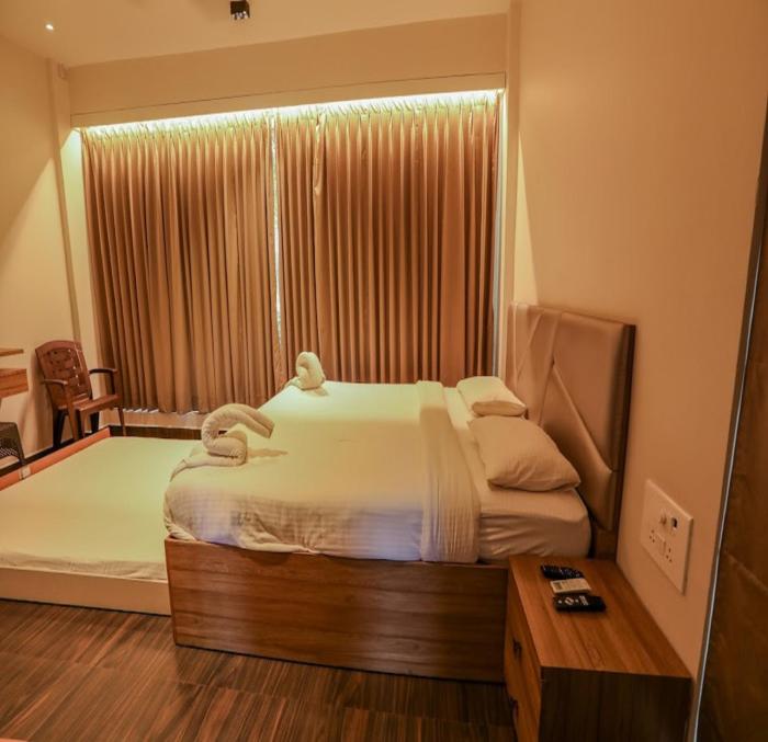 thavika silverwood residence yelagiri