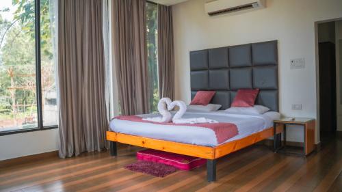 thavika silverwood residence yelagiri