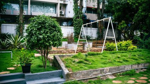 thavika silverwood residence yelagiri