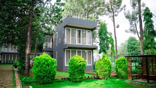 thavika silverwood residence yelagiri